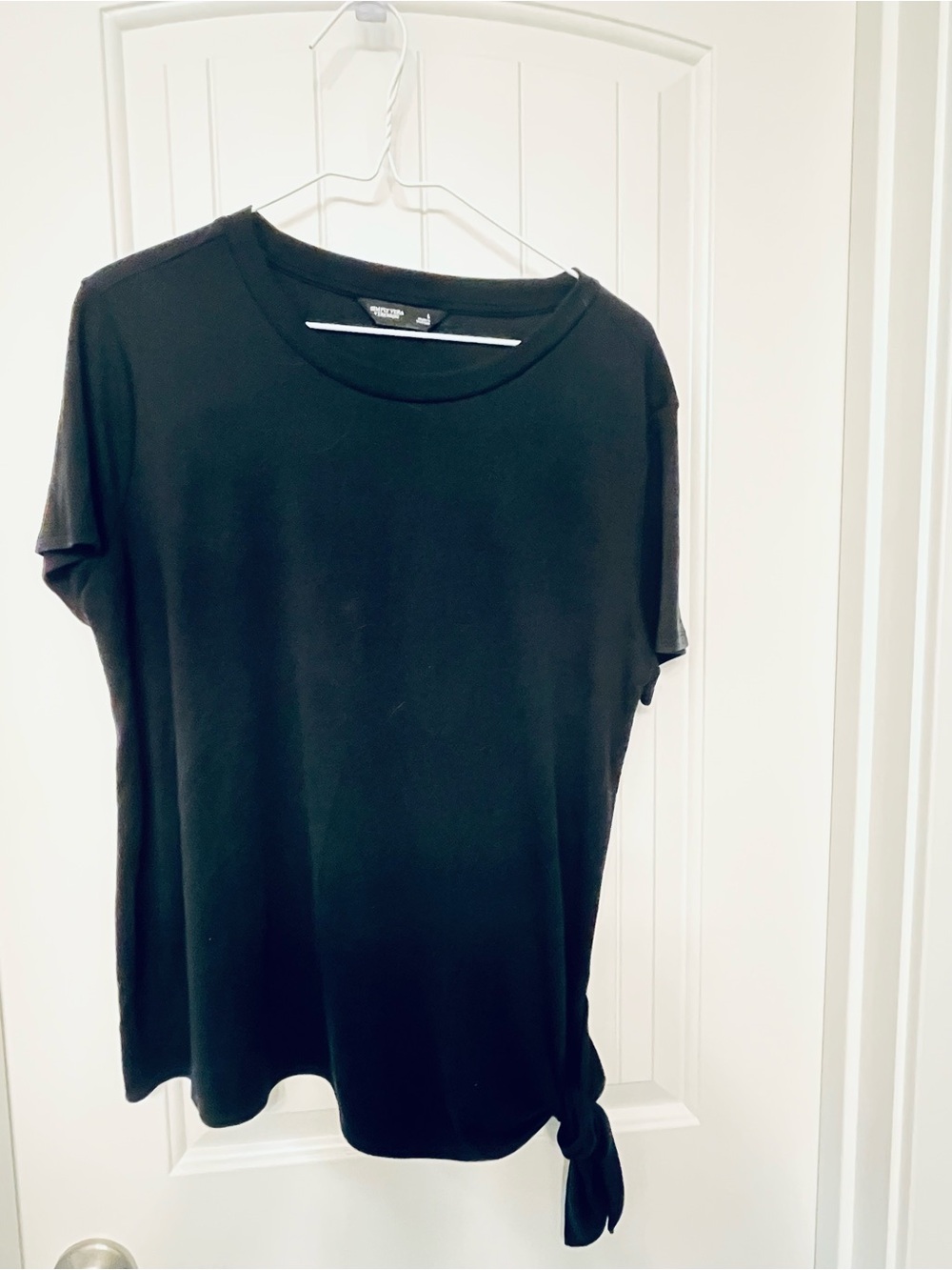 Simply Vera Vera Wang Black Short-Sleeve Knot-Hem Tee